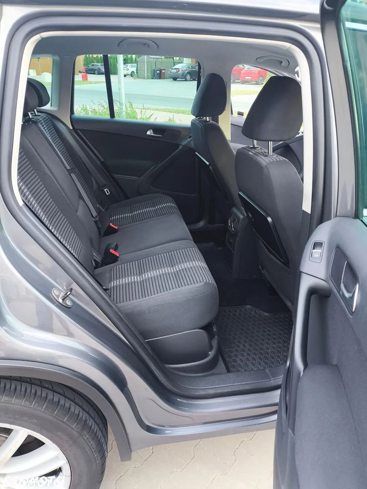 Volkswagen Tiguan - 10