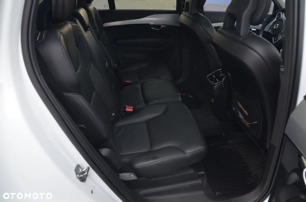 Volvo XC 90 T6 AWD Momentum - 23