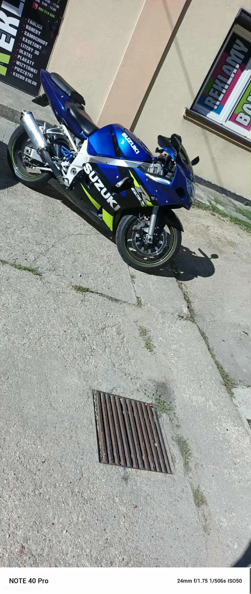 Suzuki GSX - 12
