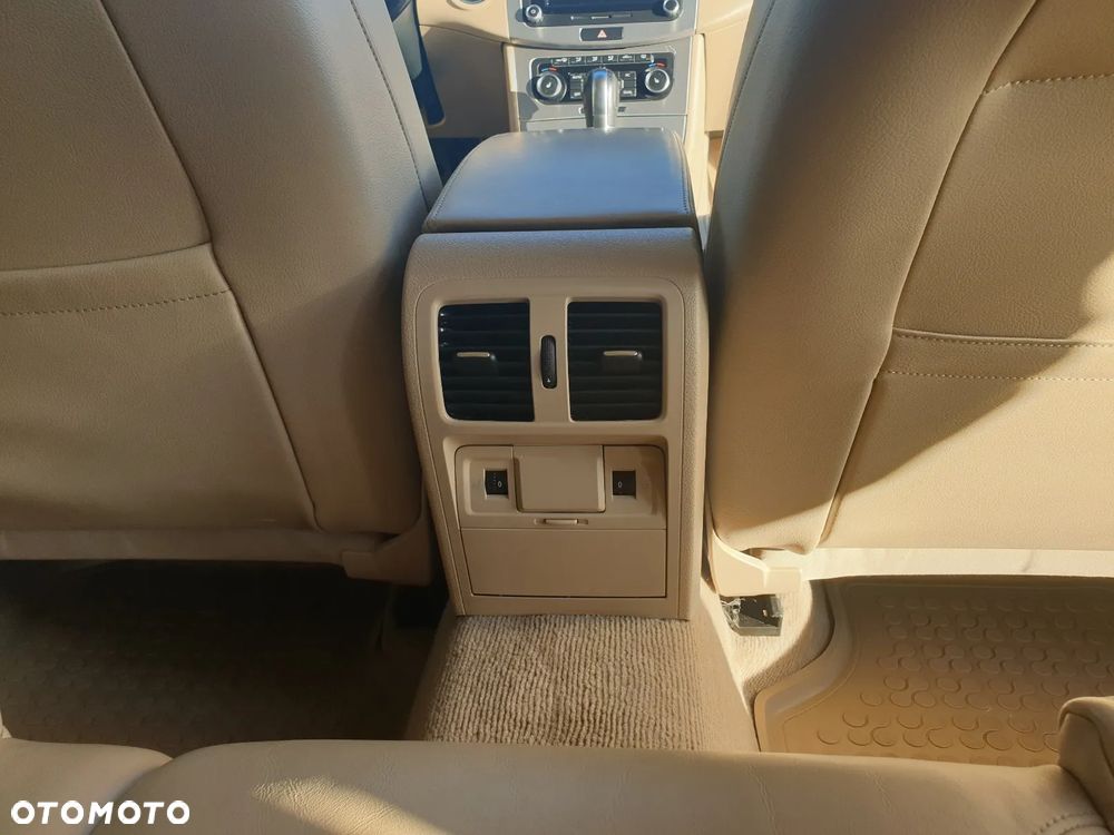 Volkswagen Passat 2.0 TSI Highline DSG - 8
