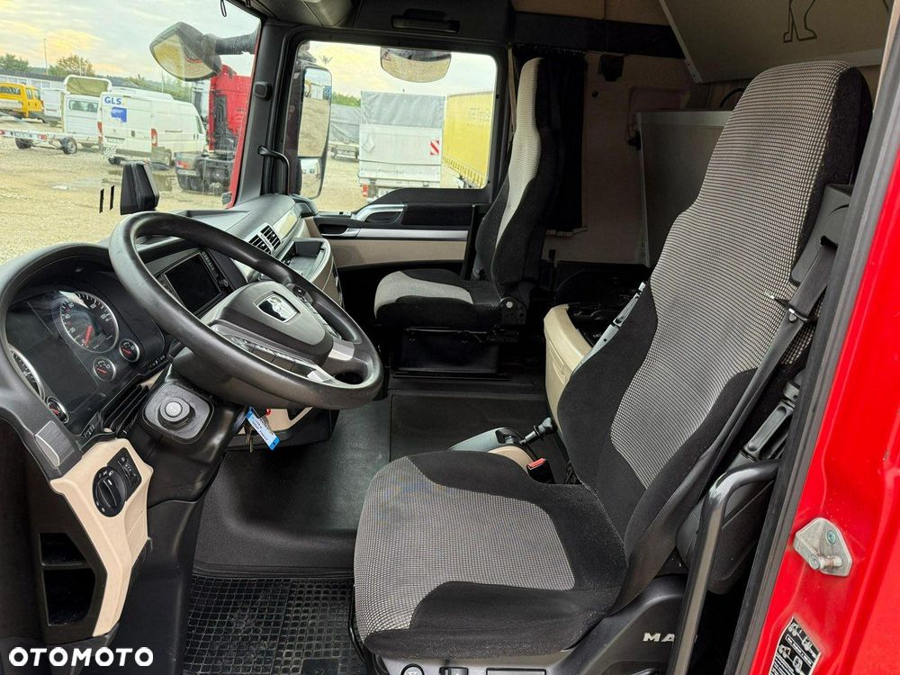 MAN Tgx - 12