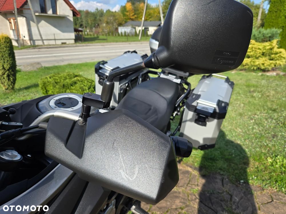 Suzuki V-STROM - 27