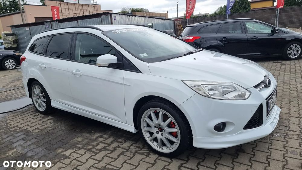 Ford Focus 1.0 EcoBoost Titanium - 3