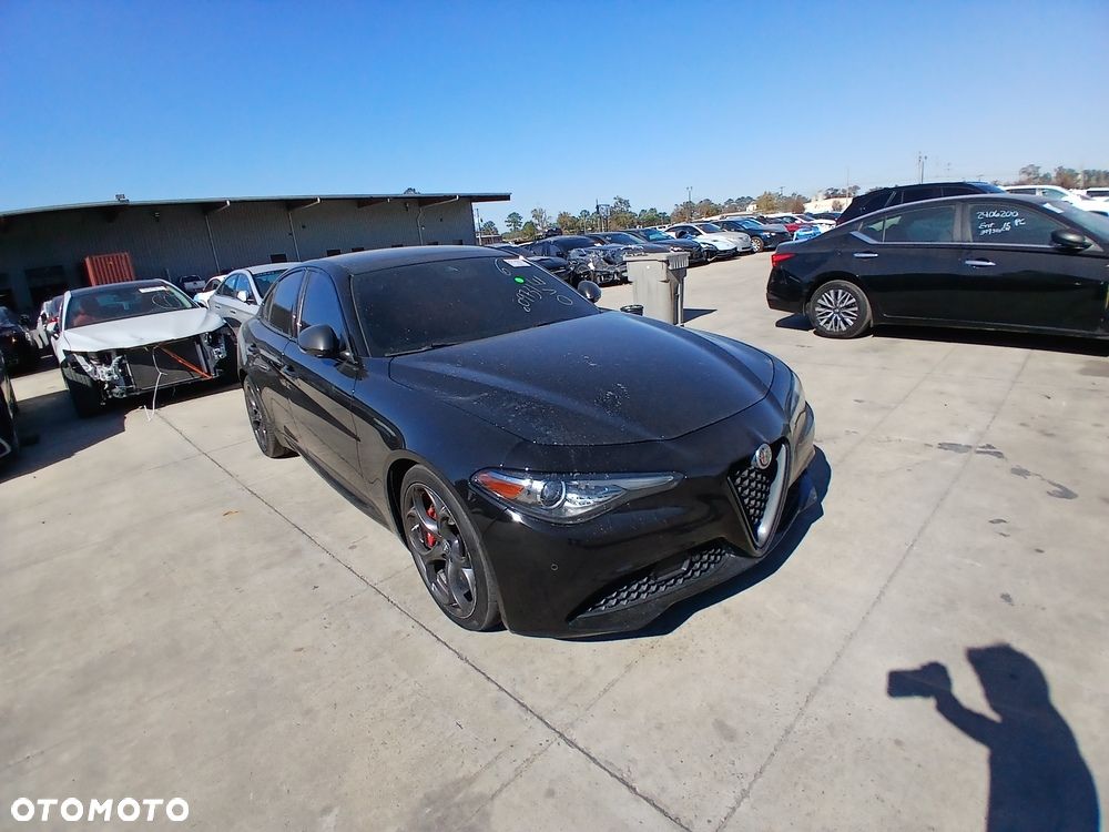 Alfa Romeo Giulia 2.0 Turbo 16V AT8 Veloce - 5