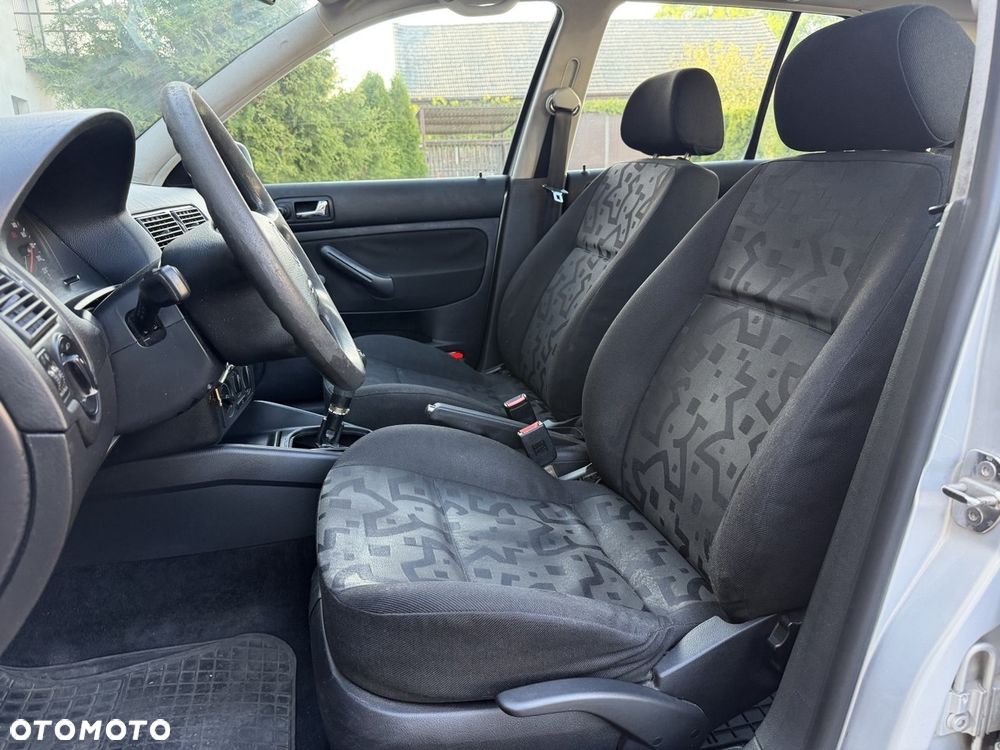 Volkswagen Golf - 13