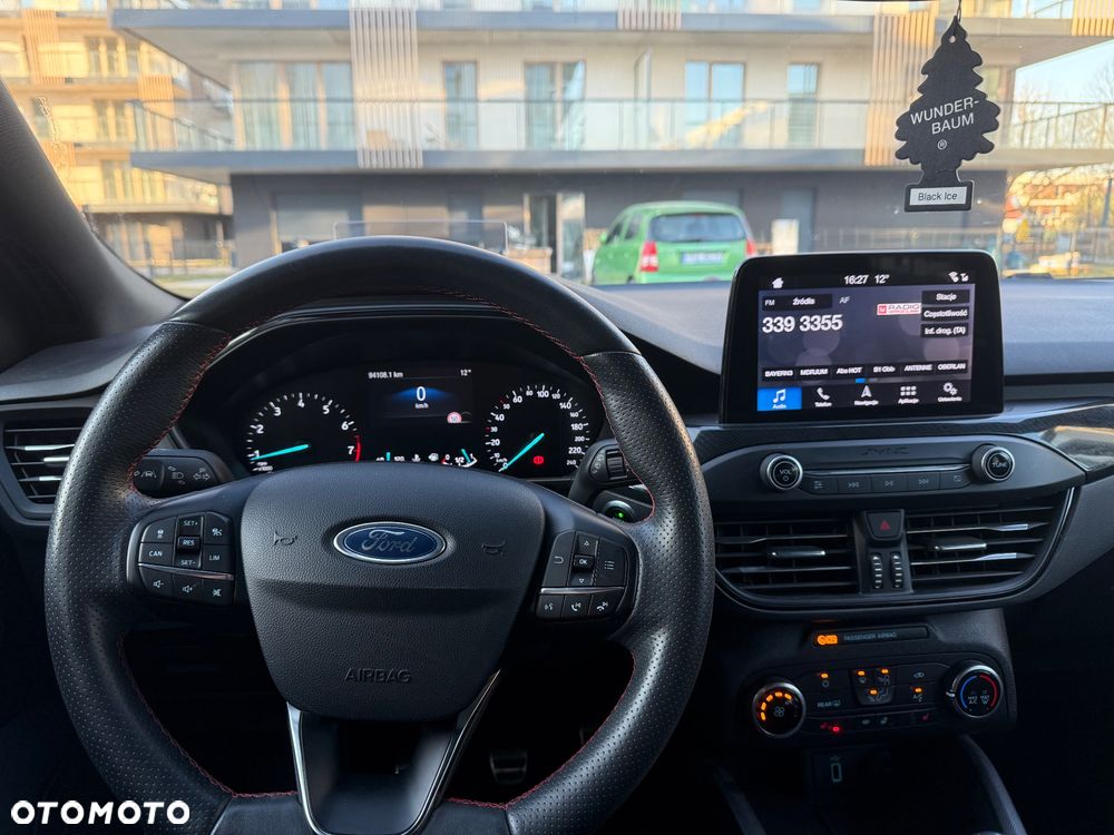 Ford Focus 1.5 EcoBoost ST-Line - 16