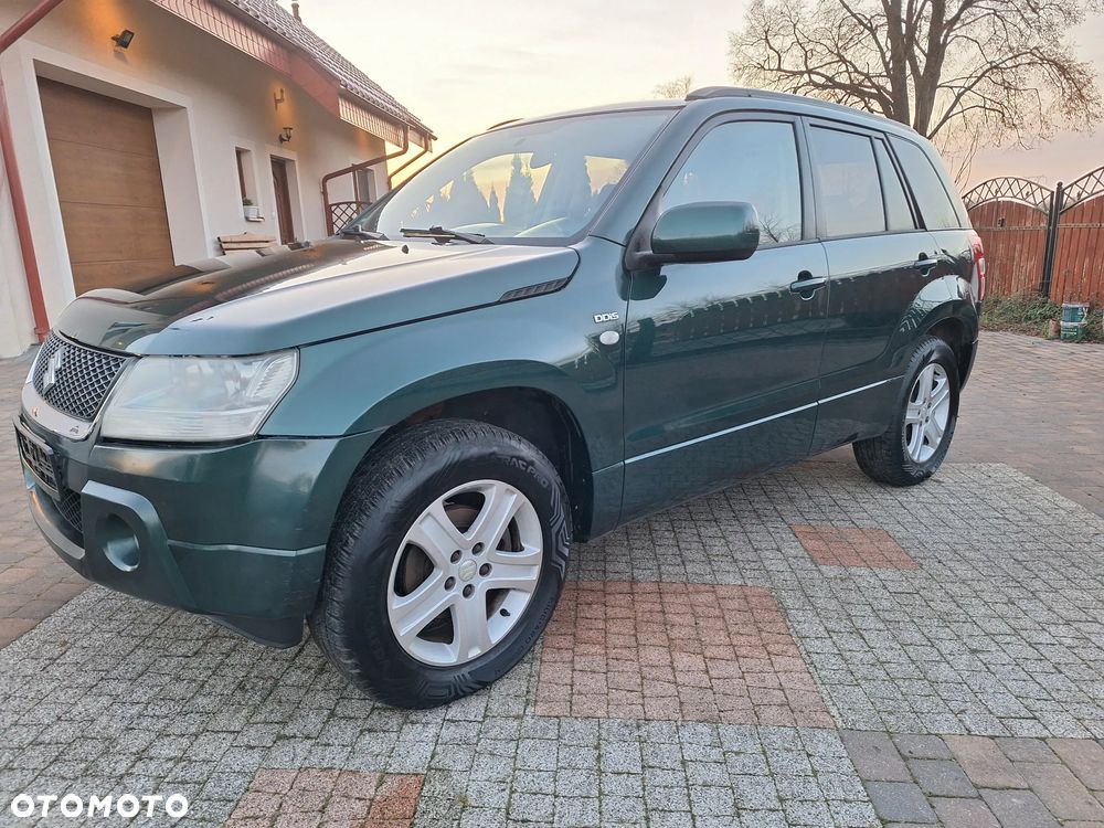 Suzuki Grand Vitara 1.9 DDiS Comfort DPF Family - 21