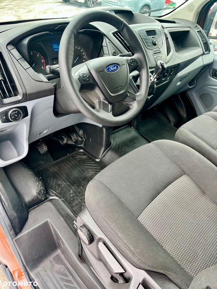 Ford Transit - 15
