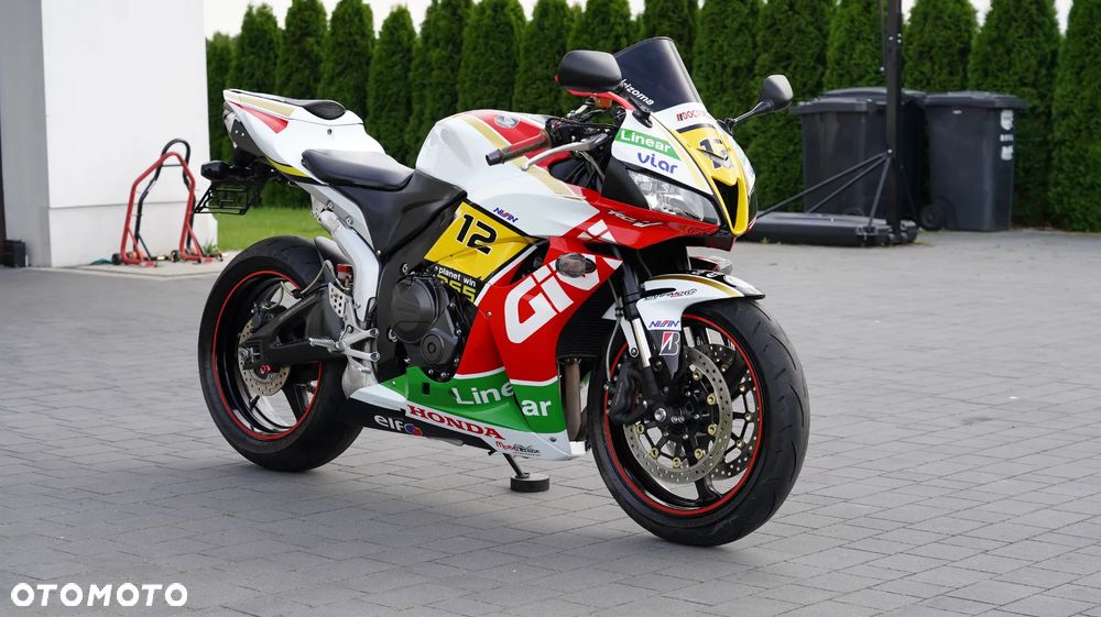 Honda CBR - 6
