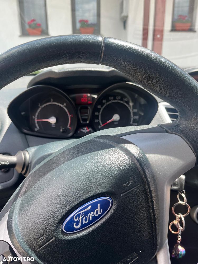 Ford Fiesta - 9