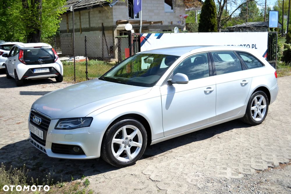 Audi A4 Avant - 16