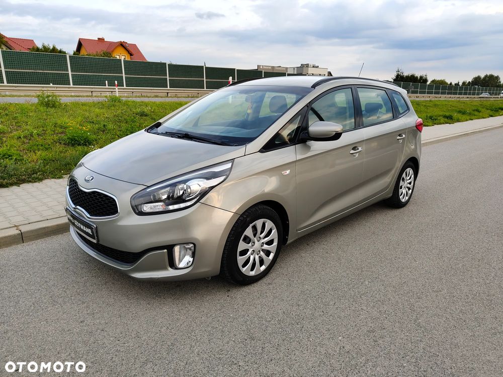 Kia Carens 1.7 CRDi M - 1