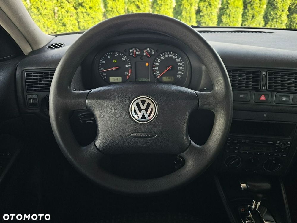 Volkswagen Golf - 14