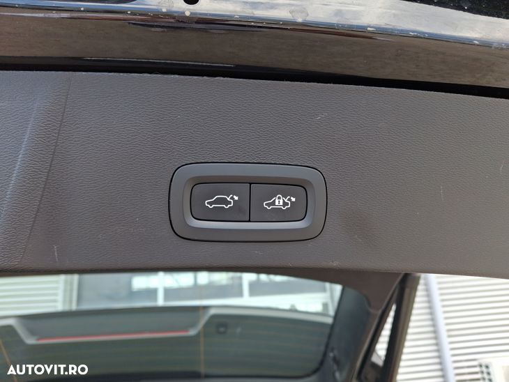 Volvo XC 40 T4 Recharge DKG Plus Dark - 19