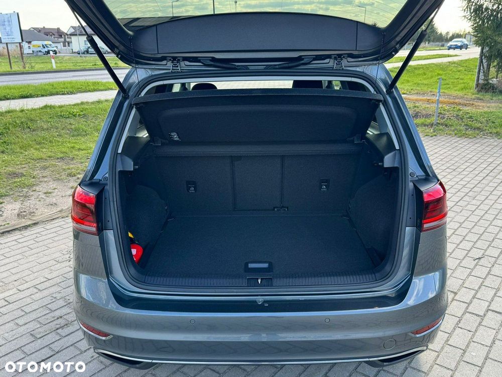 Volkswagen Golf Sportsvan - 26