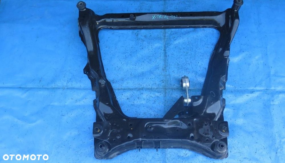 Belka Sanki Wózek Przód Przednia NISSAN X-TRAIL T32