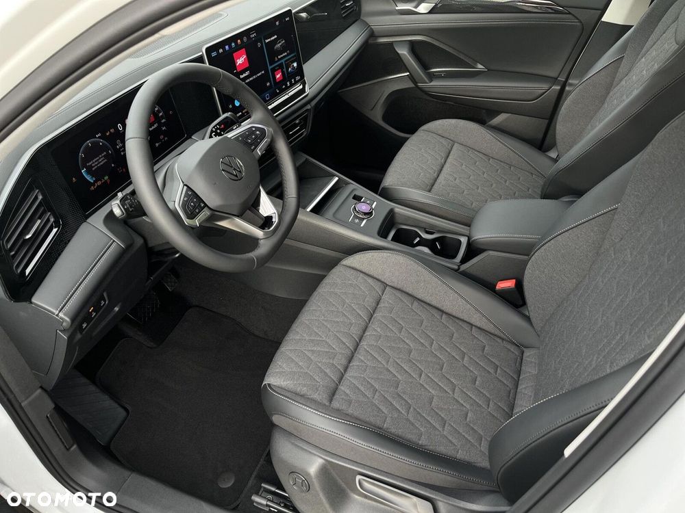 Volkswagen Tiguan - 14