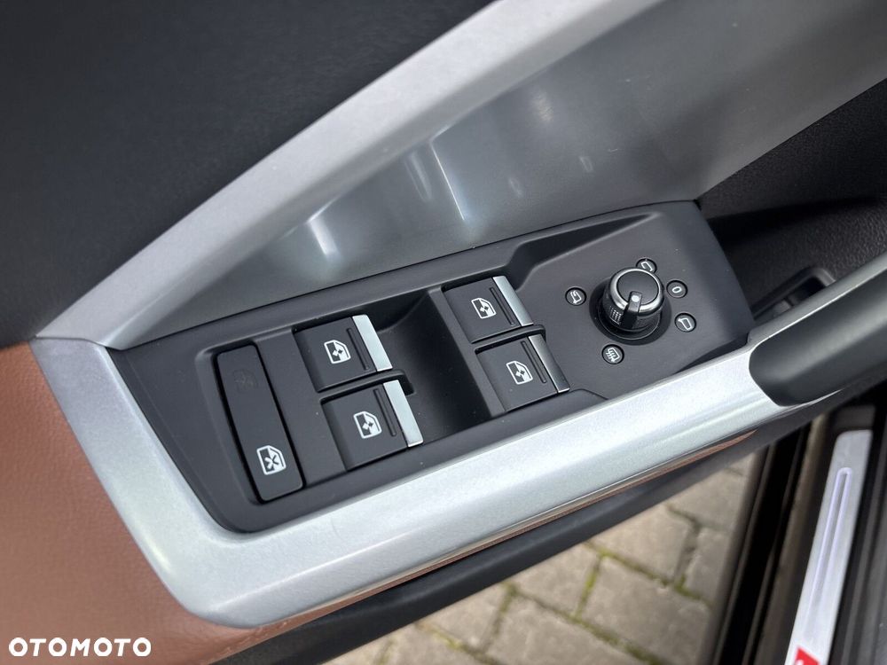 Audi Q3 Sportback 45 TFSI Quattro S-Line S tronic - 29