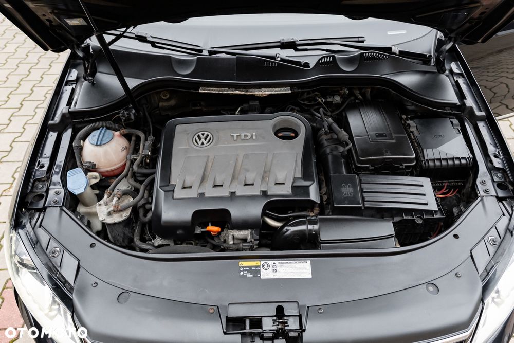 Volkswagen Passat - 21