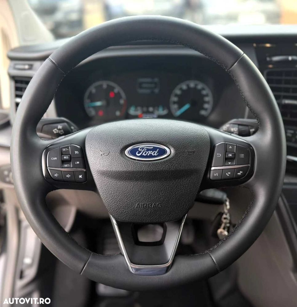 Ford Transit Connect - 24