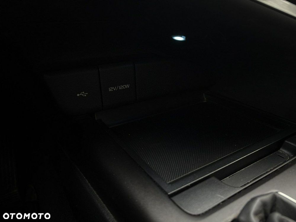 Toyota Camry 2.5 Hybrid Prestige CVT - 30