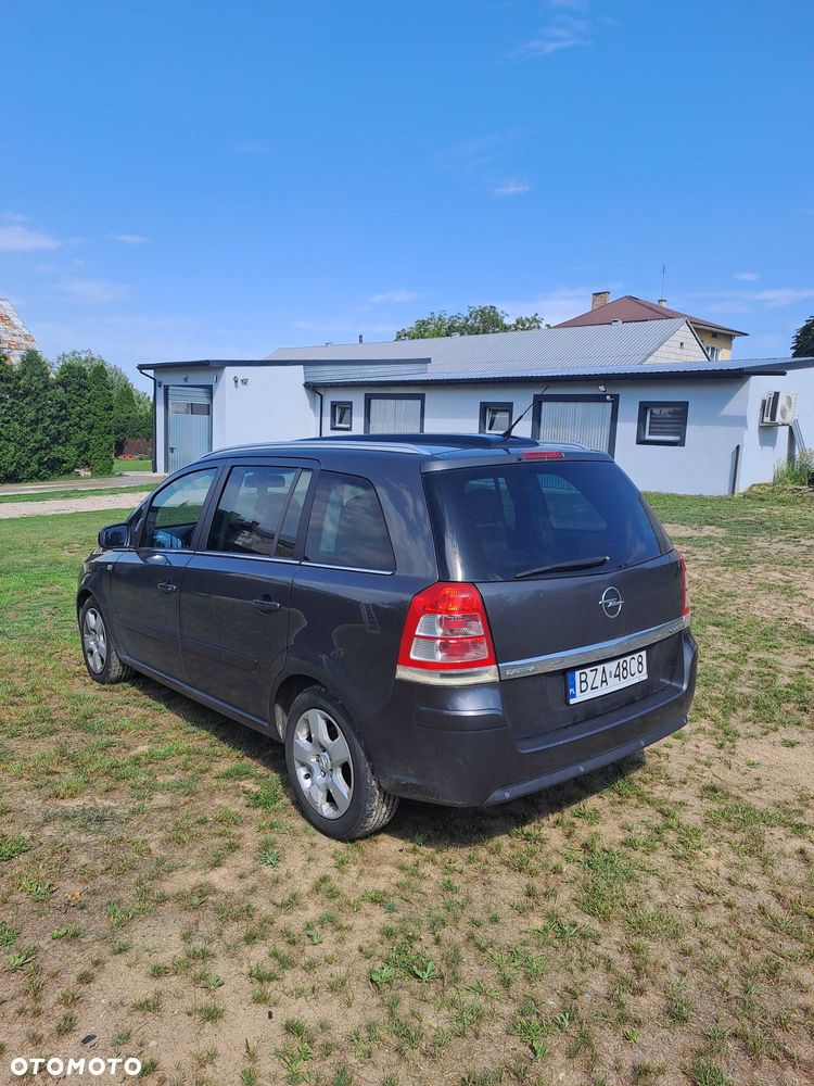 Opel Zafira - 3