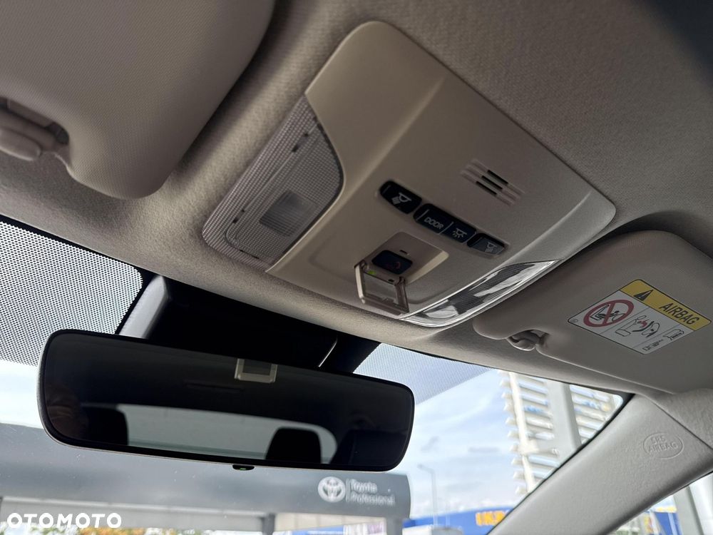 Toyota Corolla 1.8 Hybrid Comfort - 25