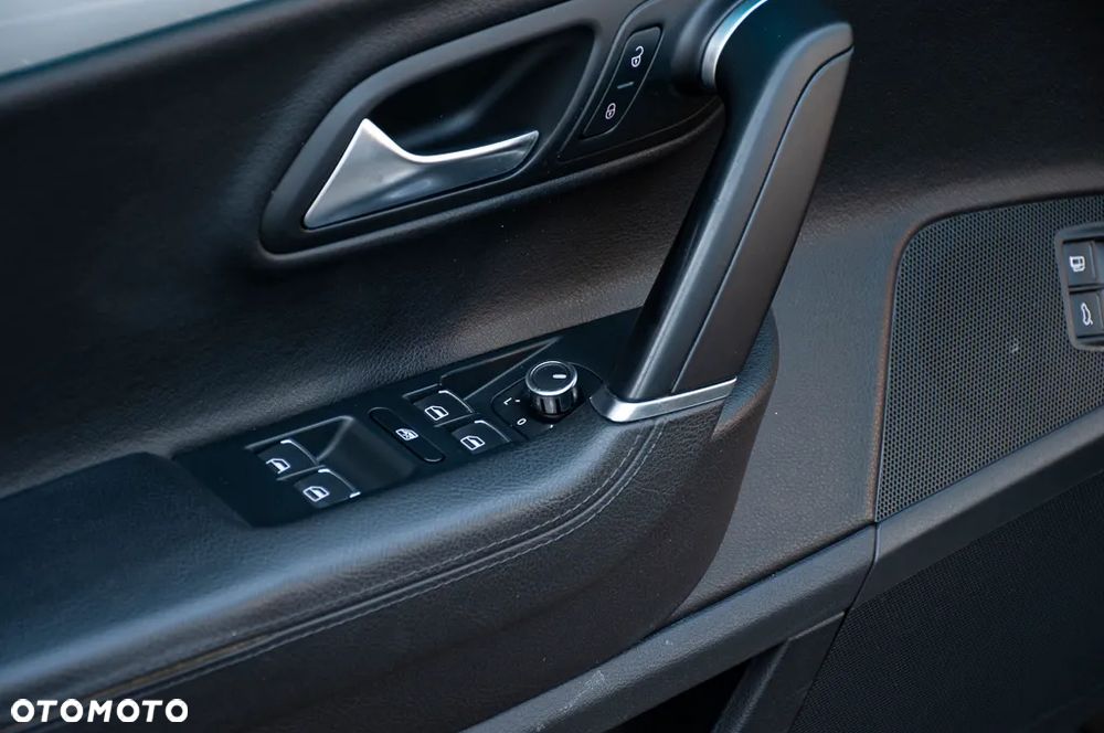 Volkswagen Passat CC - 29