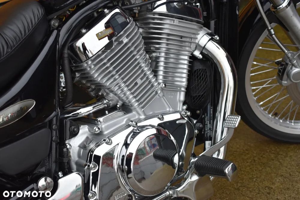 Suzuki Intruder - 35