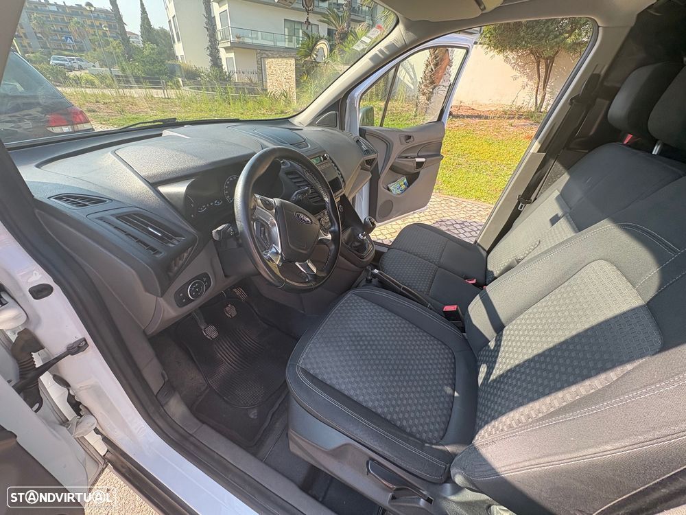 Ford Transit Connect - 13