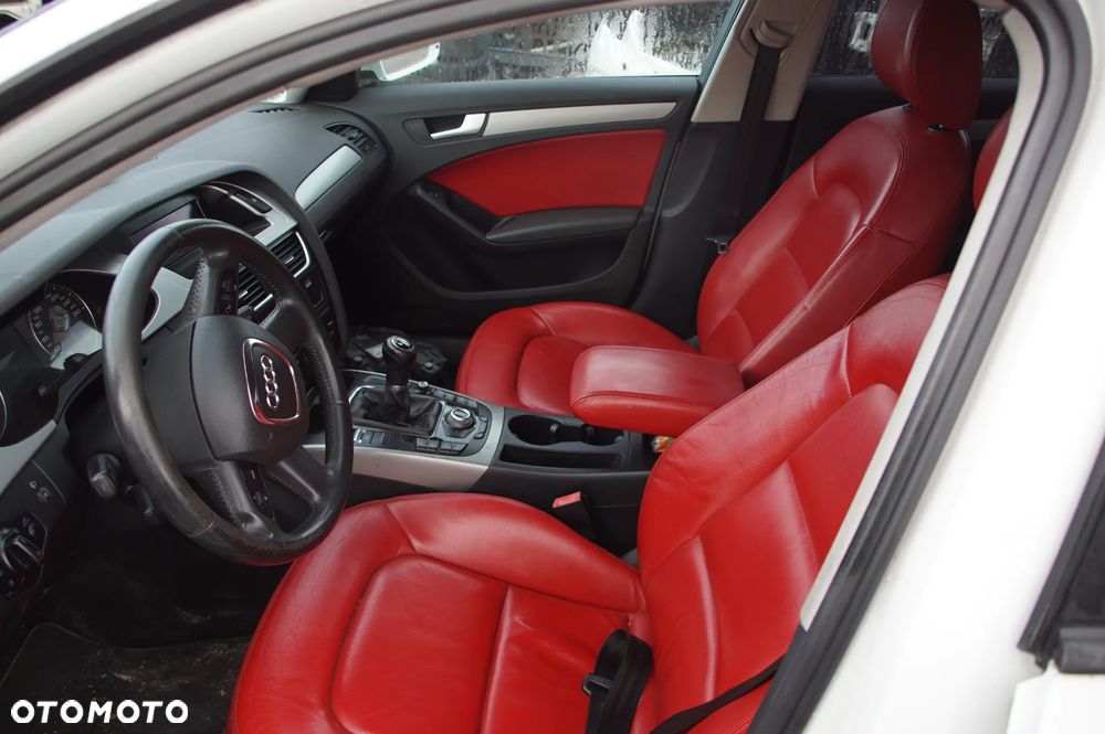 Auto na części - Audi A4 B8 2.0 TDI 143KM CAGA KXP LY9C 2009R Silnik Skrzynia Drzwi Szyba Klapa Zderzak Błotnik Lusterko Sterownik Moduł Czujnik Deska Kokpit Licznik Wyświetlacz Kierownica - 11