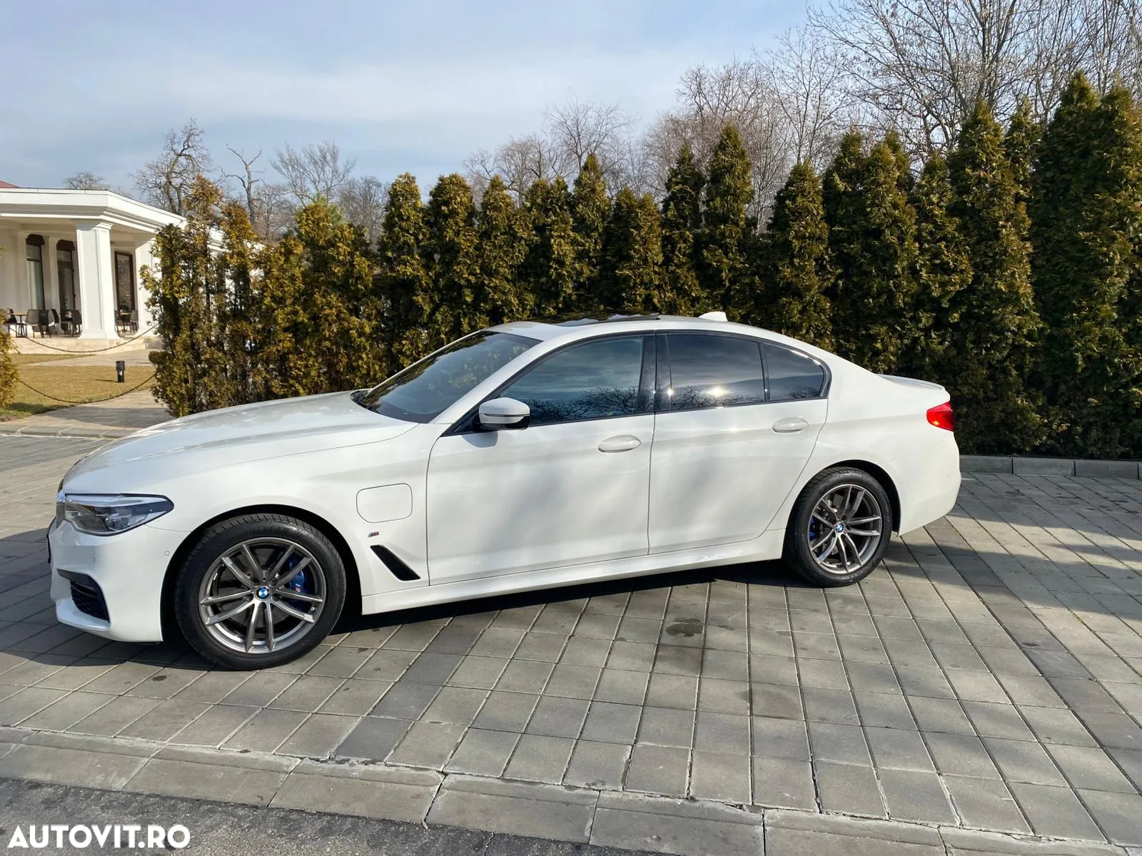 BMW Seria 5 530e xDrive AT PHEV - 6