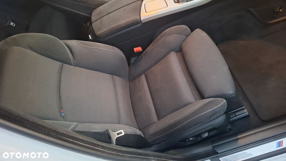 BMW Seria 5 520d Touring Sport-Aut - 29