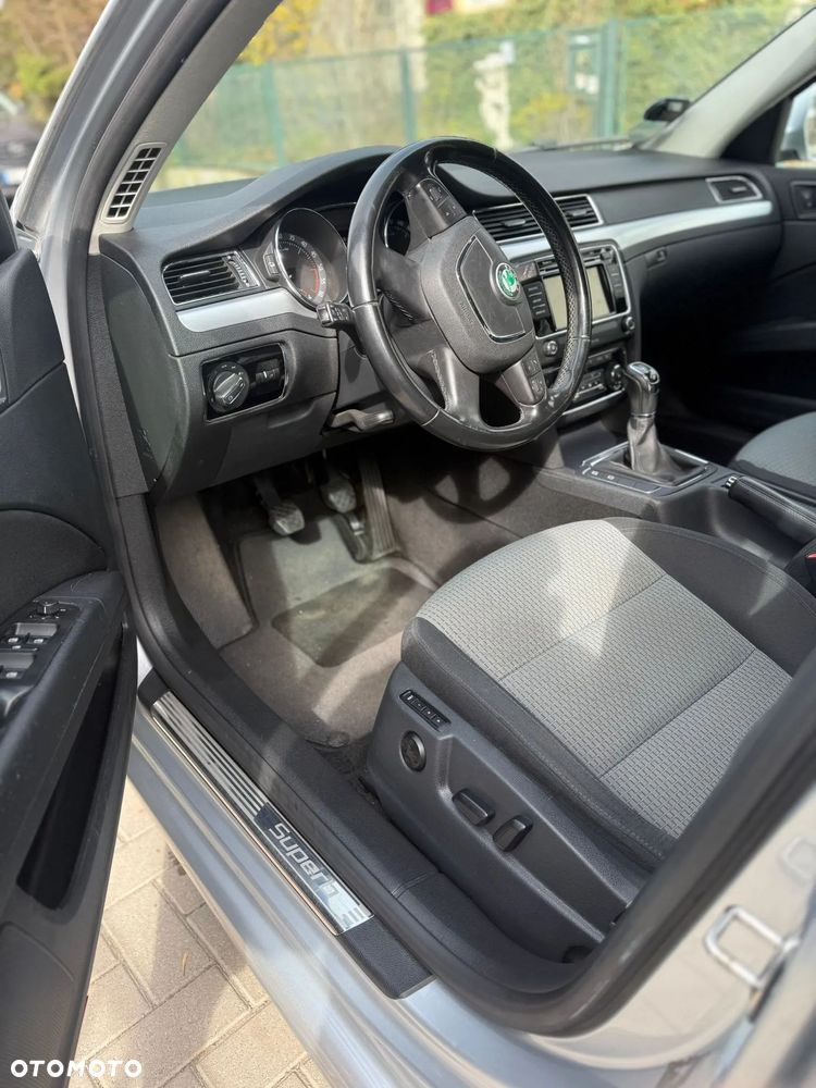 Skoda Superb 2.0 TDI Green tec Ambition - 5