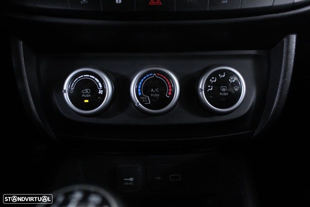 Fiat Tipo Station Wagon 1.3 Multijet City Life - 29