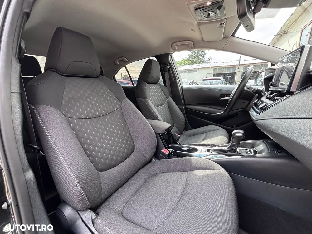 Toyota Corolla 1.8 HSD Dynamic - 31