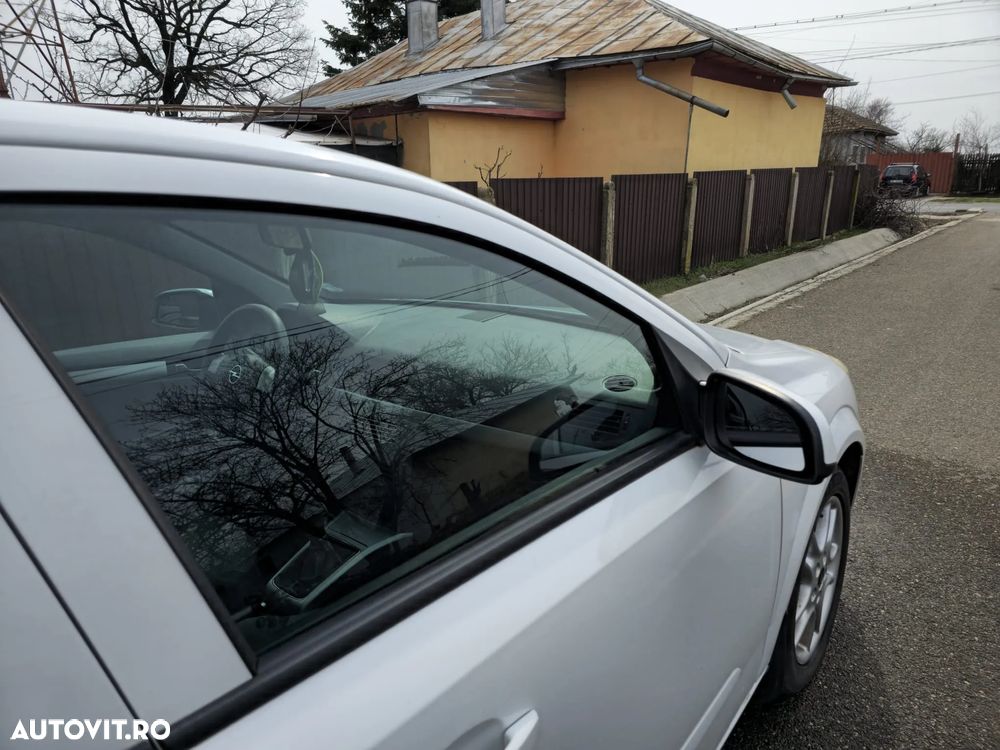 Opel Astra - 12