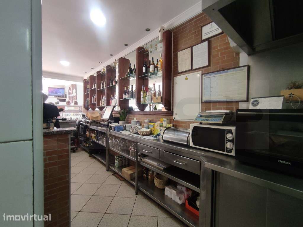 Café / Snack Bar em pleno centro da Vila - Grande imagem: 2/15