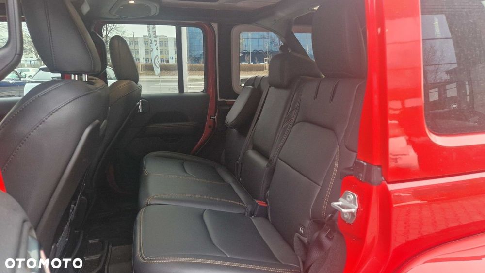 Jeep Wrangler - 16