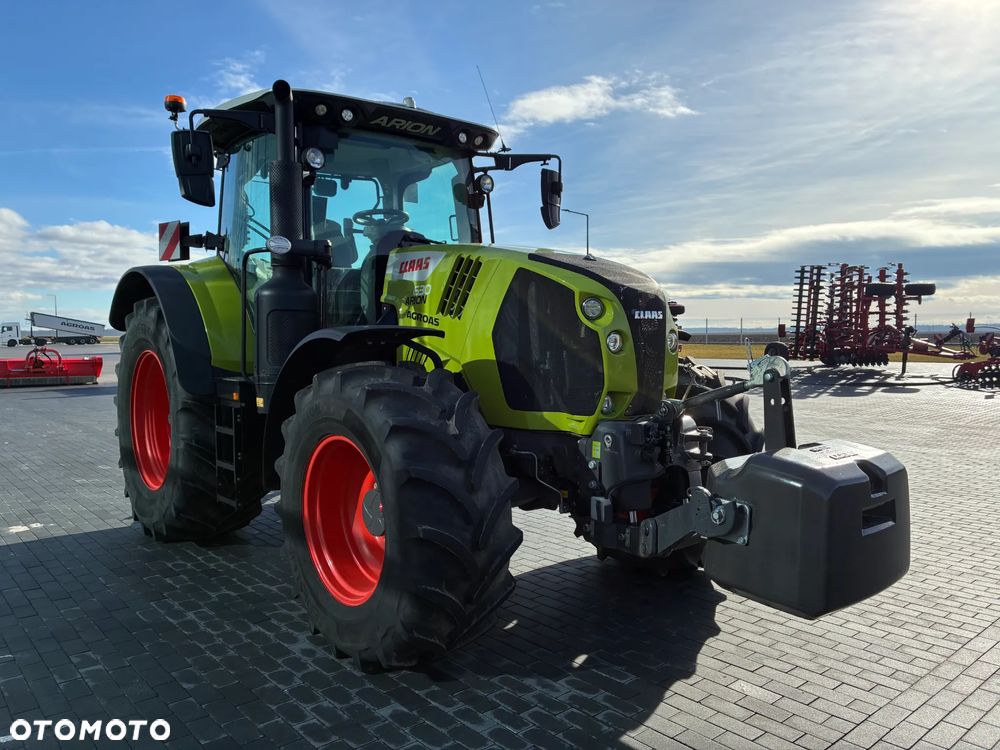 Claas ARION 630 CMATIC - 8