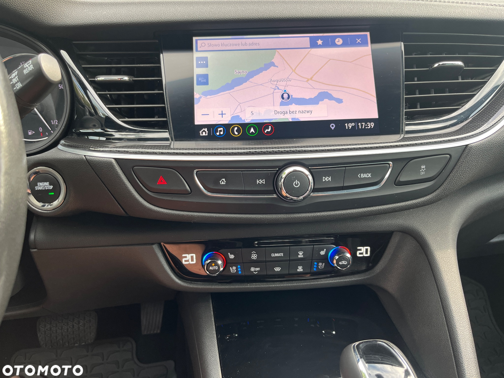 Opel Insignia - 26