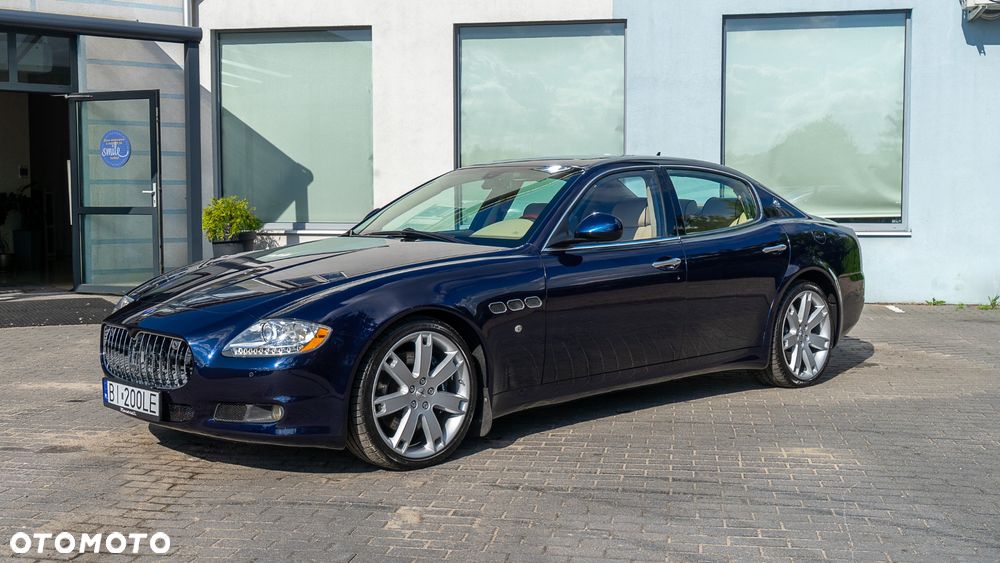 Maserati Quattroporte - 12