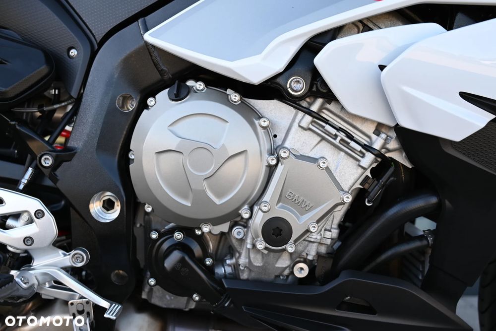 BMW XR - 11