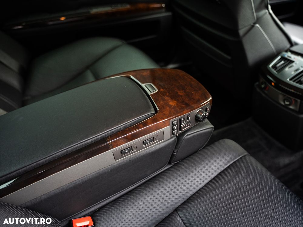BMW Seria 7 760Li A - 33