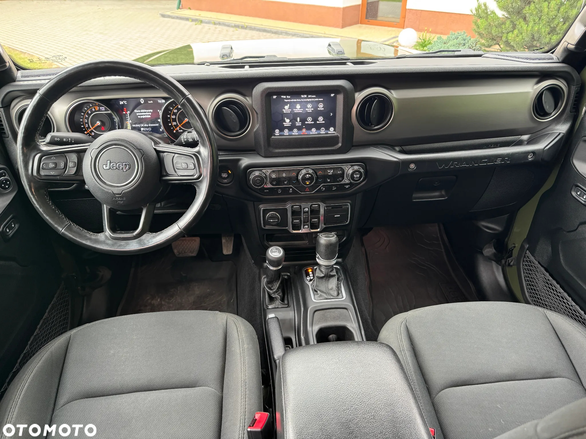 Jeep Wrangler - 14