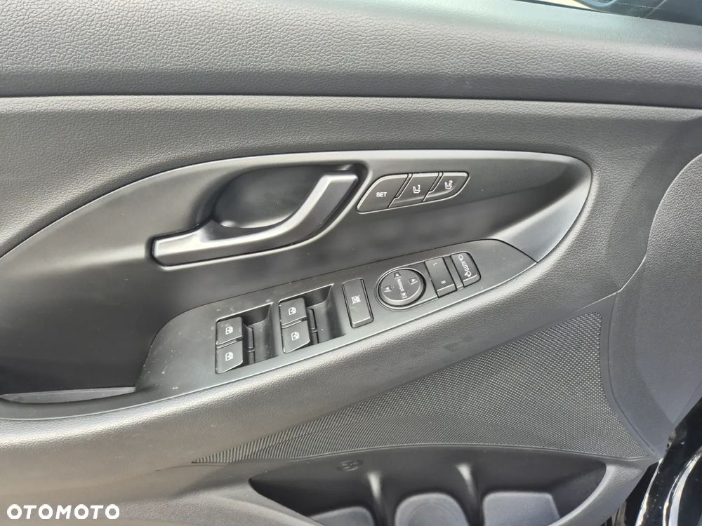 Hyundai i30 N 2.0 T-GDI Performance DCT - 28