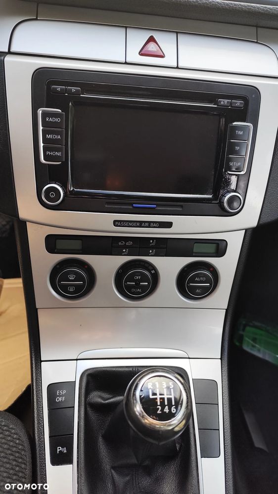 Volkswagen Passat 2.0 TDI Comfortline - 12