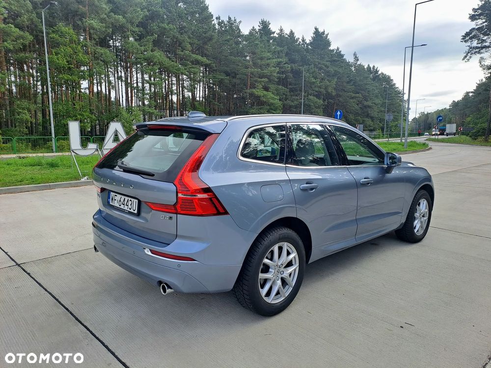 Volvo XC 60 B4 D AWD Momentum Pro - 4