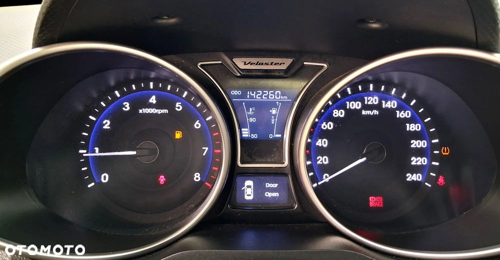 Hyundai Veloster 1.6 Premium - 34
