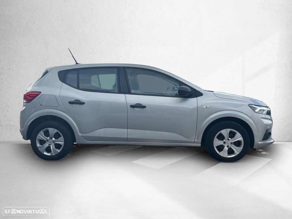 Dacia Sandero - 4